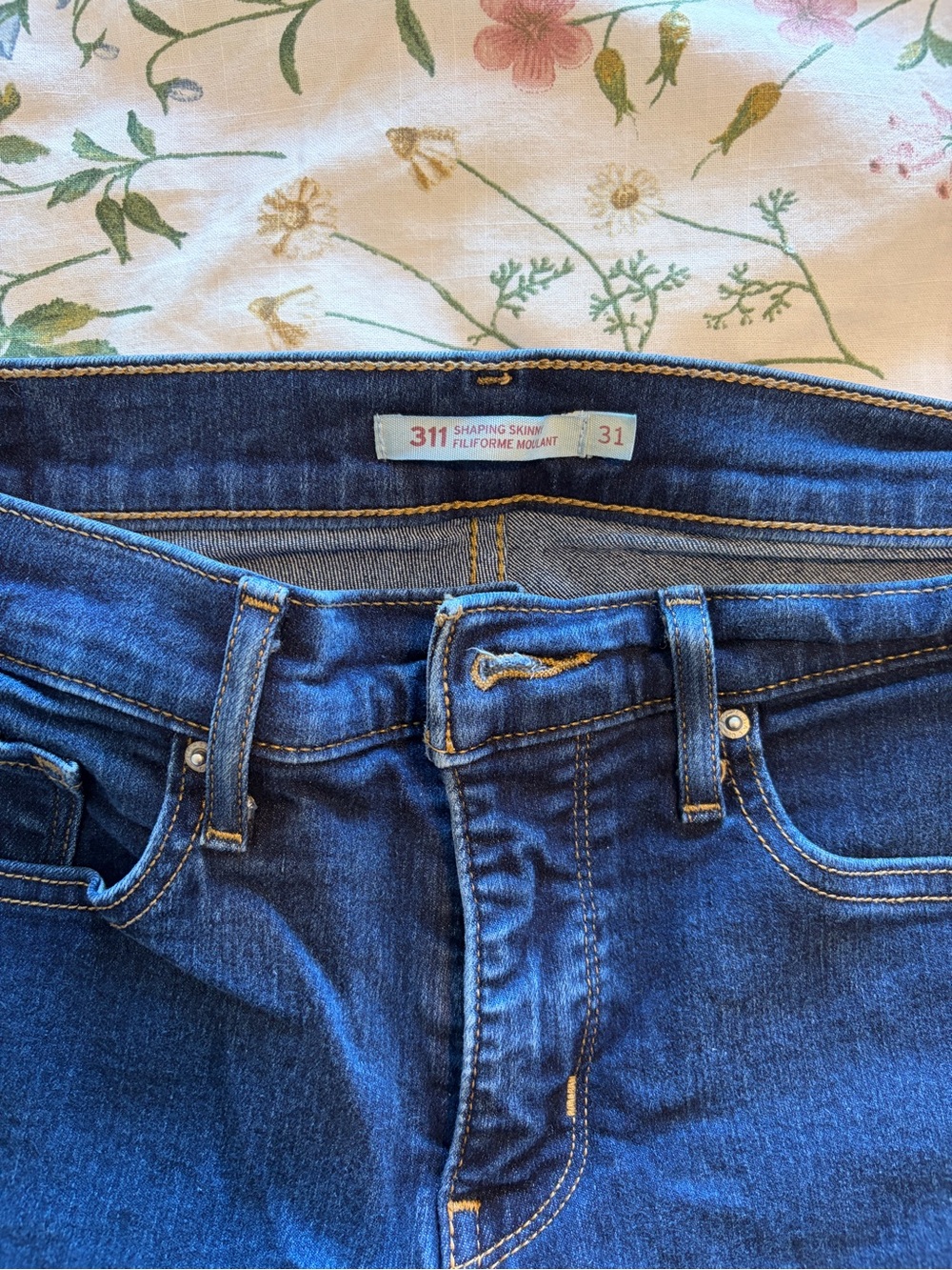 Levi's Skinny Jeans in Dark Blue Denim